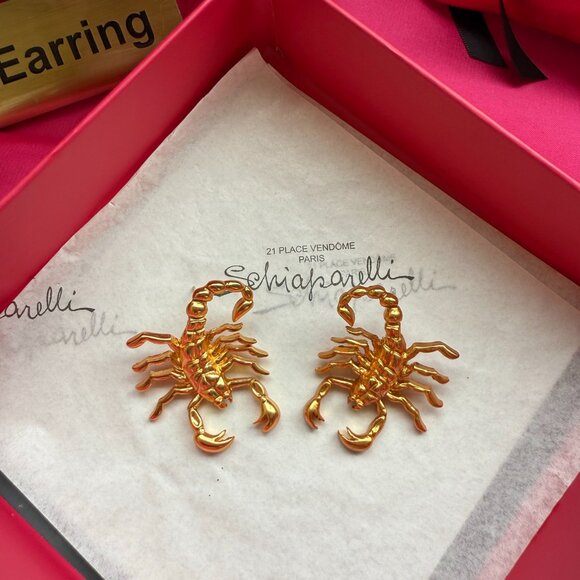 Schiaparelli Heart Lockets/shocking Solid Creme Parfum/hot  Schiaparelli Gold Scorpion Earrings - Bold Pink Gift Box